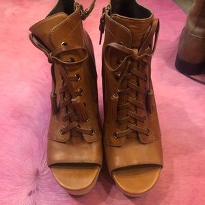 Via Spiga heeled booties